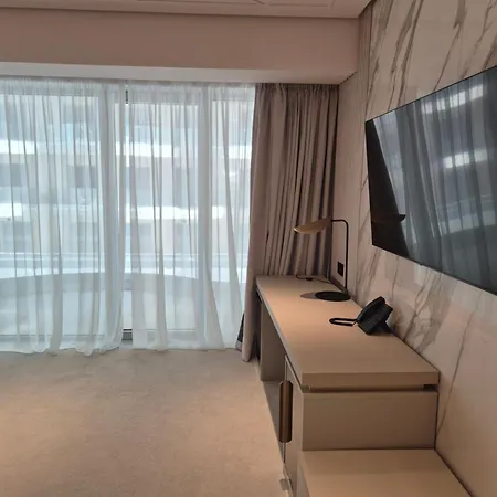 Complex 5 Stele * Mamaia